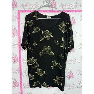 Jostar tshirt flowers Black Short-Sleeve Scoop Neck Top with Olive Floral Print